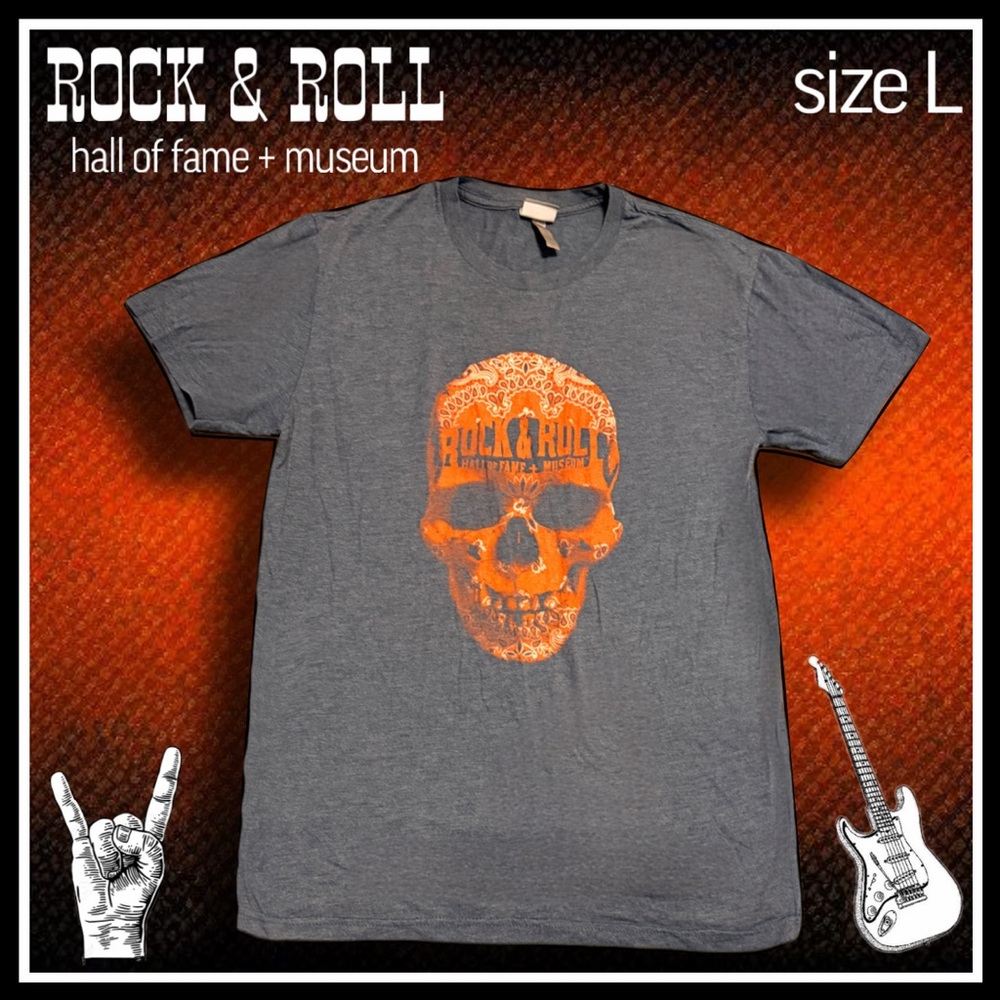 ROCK & ROLL HALL OF FAME grey short sleeve graphic TSHIRT size L